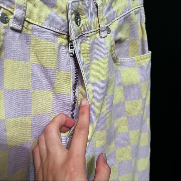The Ragged Priest UO Exclusive
Checkered Jean Size: 28 color: yellow/ purple - Picture 10 of 17